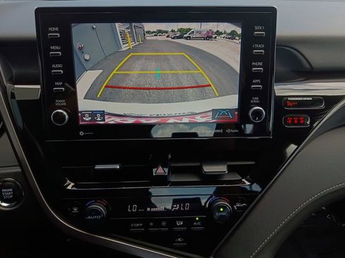Used 2023 Toyota Camry XSE FWD image 9