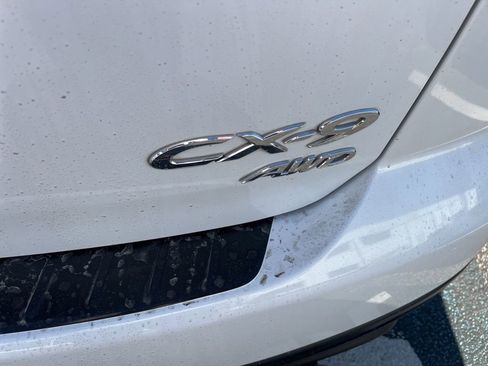 Used 2012 MAZDA CX-9 Grand Touring w/ Moonroof & Bose Audio Pkg image 8