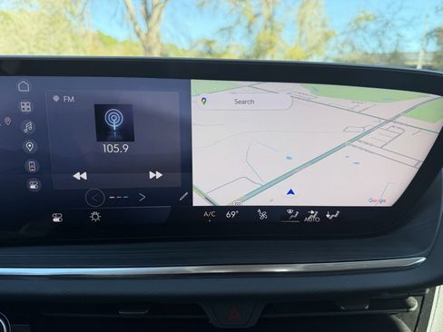 Used 2025 Buick Envision Preferred image 25