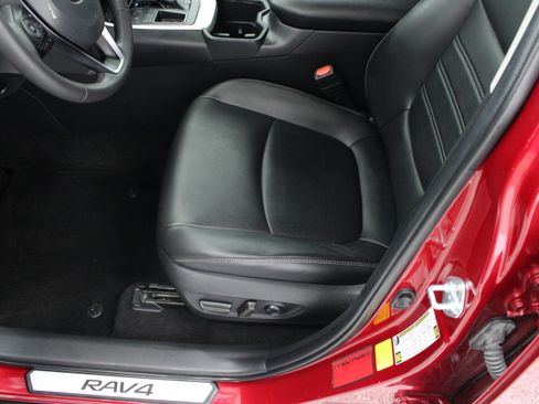Certified 2024 Toyota RAV4 XLE Premium FWD image 15