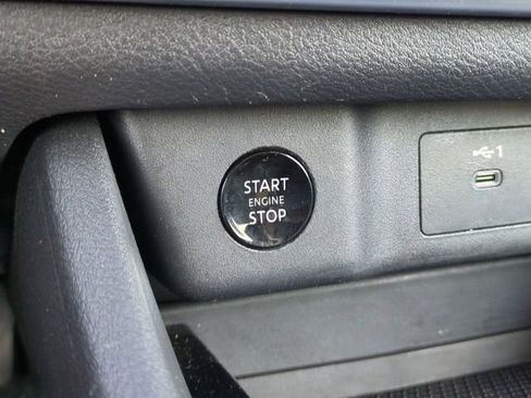 Used 2025 Nissan Rogue SV AWD/4WD image 25