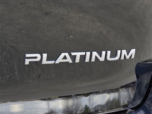 Used 2025 Nissan Armada Platinum image 7