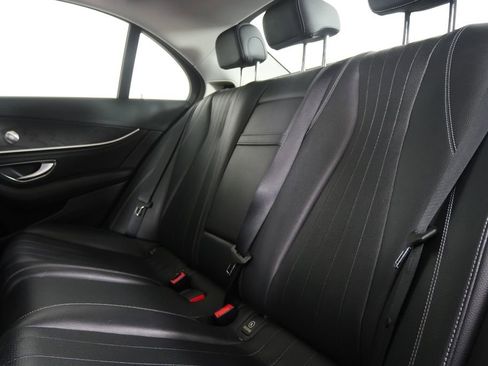 Used 2018 Mercedes-Benz E 300 4MATIC image 14