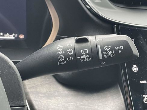 New 2026 Jeep Grand Cherokee Limited image 33