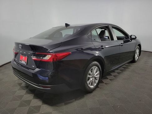 Used 2025 Toyota Camry LE w/ Convenience Package FWD image 8