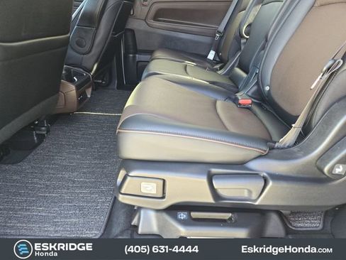 Used 2025 Honda Odyssey Elite image 31
