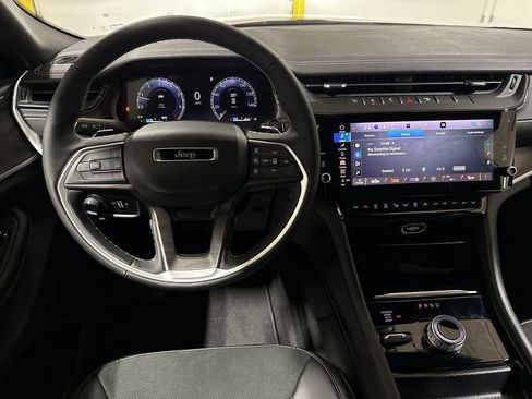 New 2026 Jeep Grand Cherokee L 4WD image 11