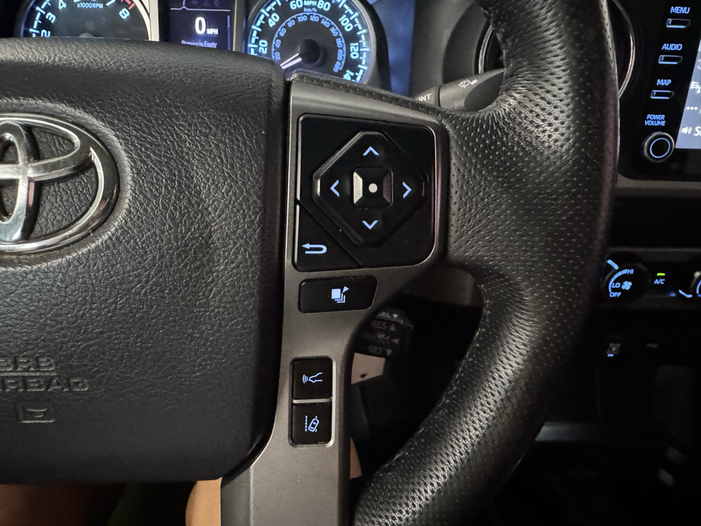 Used 2020 Toyota Tacoma SR5 RWD image 22