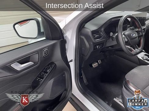 Used 2023 Ford Escape ST-Line Select w/ Tech Pack #2 AWD/4WD image 11