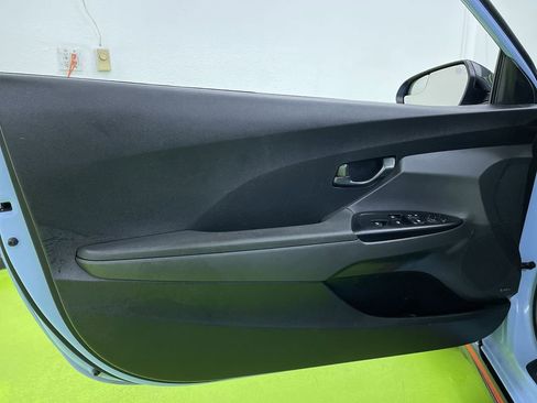 Used 2020 Hyundai Veloster N w/ Performance Package image 16