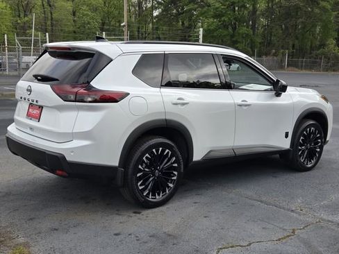New 2026 Nissan Rogue SV image 5