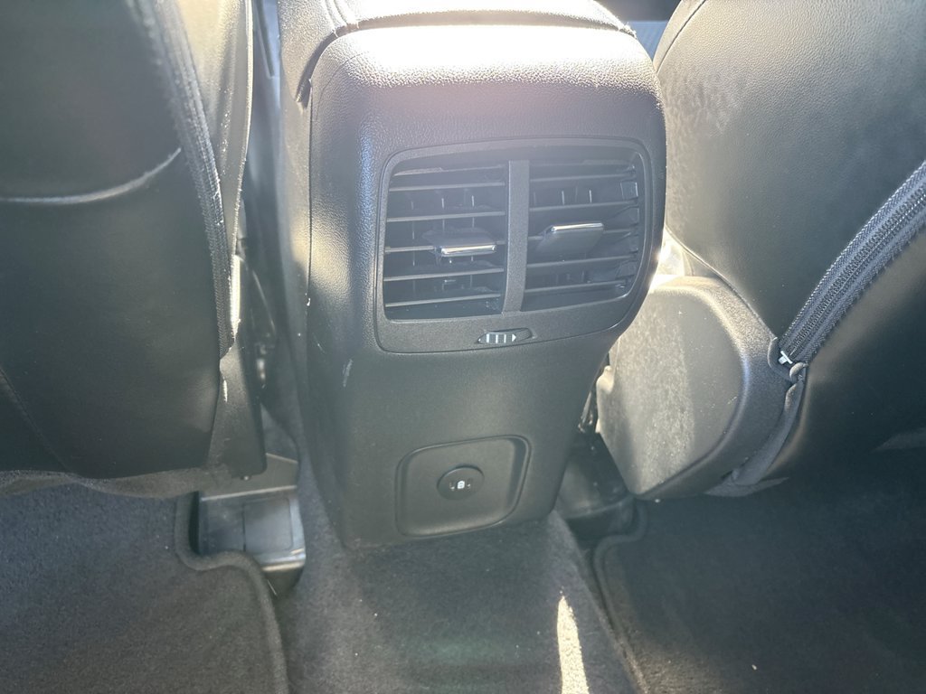Used 2025 Ford Escape SE FWD image 20