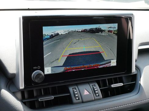 Certified 2025 Toyota RAV4 XLE Premium AWD/4WD image 28