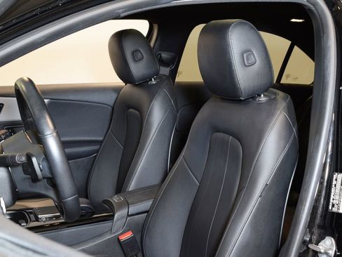 Used 2021 Mercedes-Benz A 220 4MATIC w/ Premium Package image 10