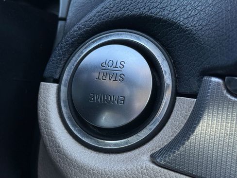 Used 2015 Mercedes-Benz E 400 E 400 image 28