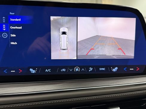 New 2026 Chevrolet Suburban Z71 image 32