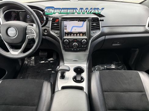 Used 2015 Jeep Grand Cherokee Altitude RWD image 12