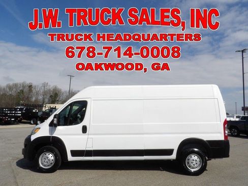 Used 2023 RAM ProMaster 2500 image 2