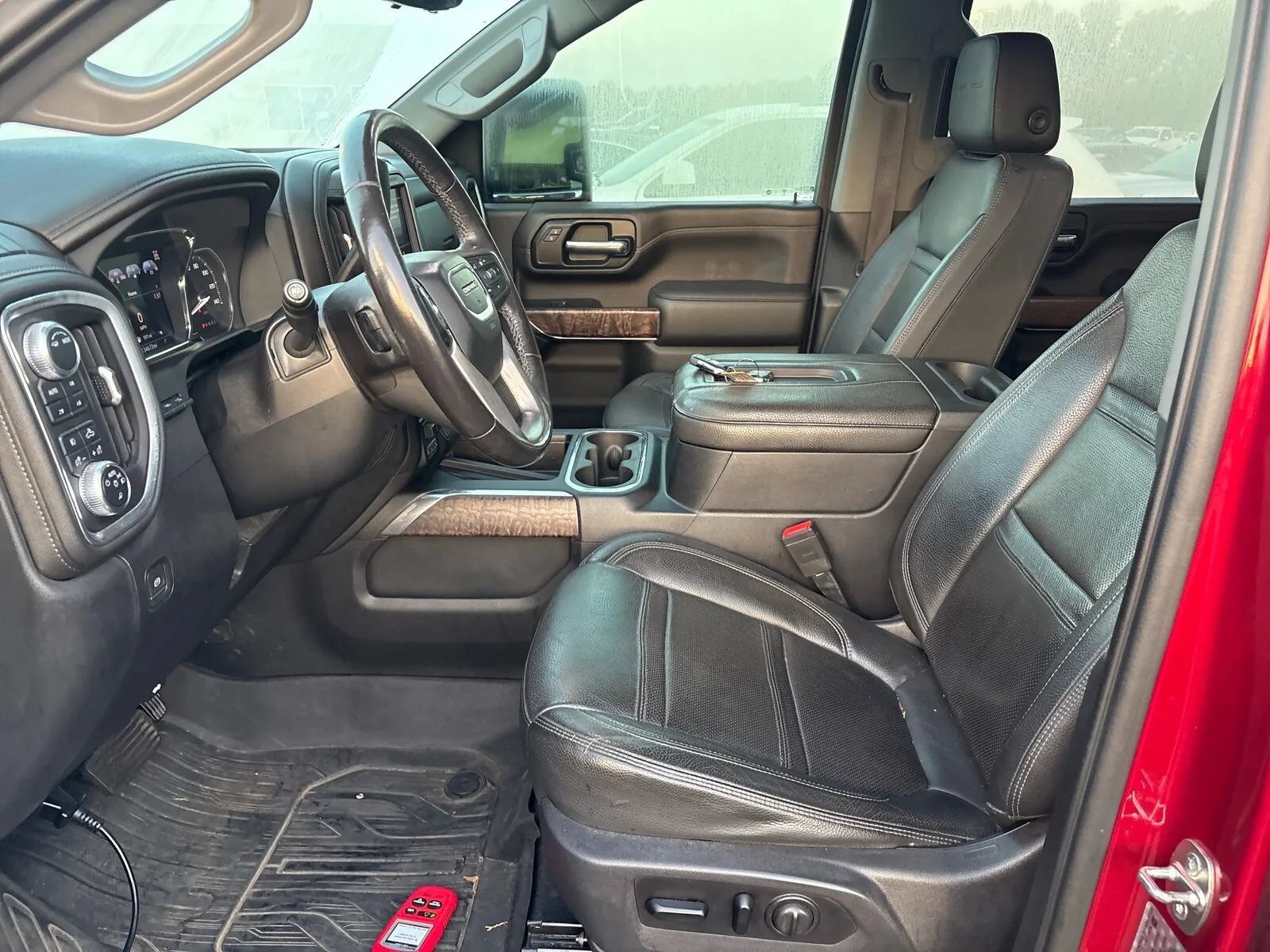 Used 2020 GMC Sierra 2500 Denali w/ Denali Ultimate Package AWD/4WD image 4