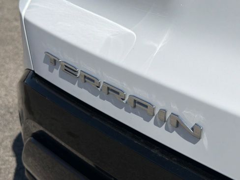 New 2026 GMC Terrain AT4 image 9