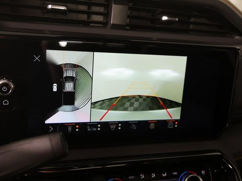 Certified 2025 GMC Sierra 2500 AT4 w/ AT4 Premium Plus Package image 23