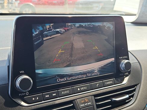 Used 2021 Nissan Altima 2.5 SV FWD image 19