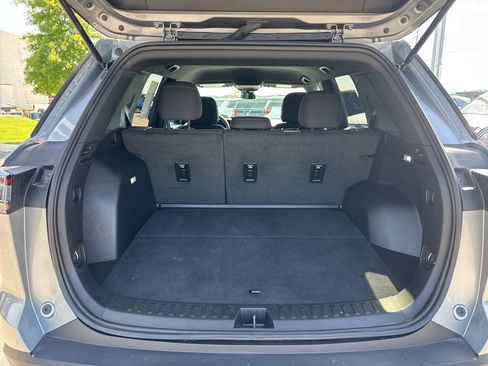 Used 2026 Chevrolet Equinox LT FWD image 25