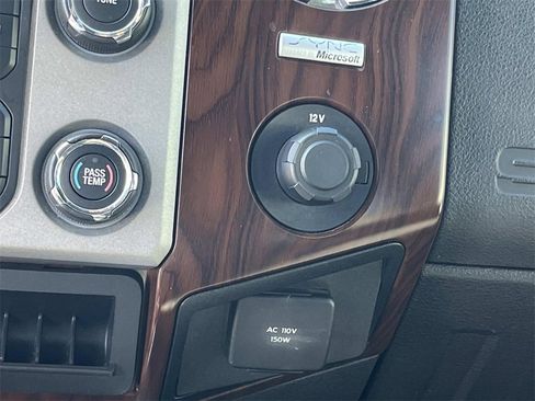 Used 2013 Ford F250 Lariat w/ Chrome Pkg image 24