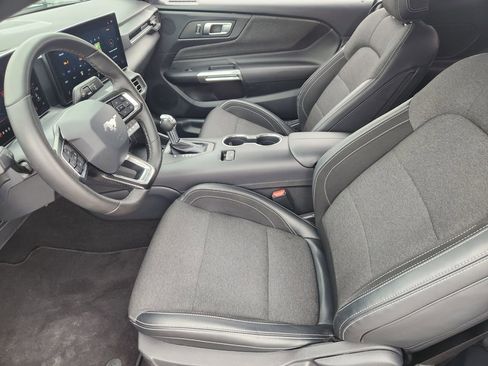 Used 2024 Ford Mustang Coupe image 13