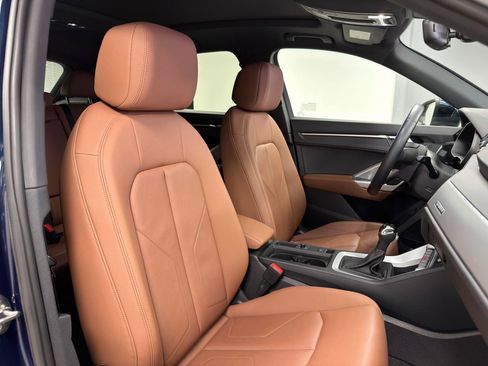 Used 2020 Audi Q3 2.0T Premium w/ Convenience Package AWD/4WD image 12