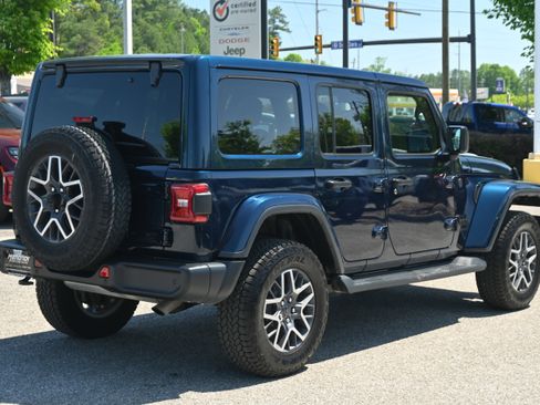 Used 2025 Jeep Wrangler Sahara w/ Safety Group image 15