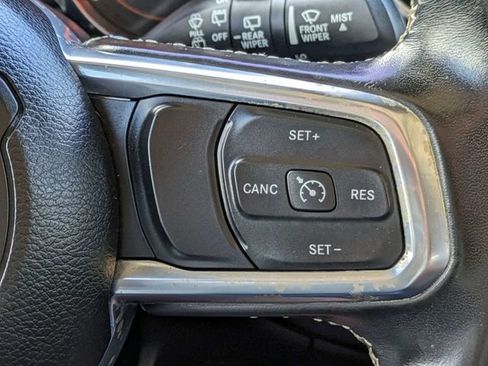 Used 2022 Jeep Wrangler Unlimited Sahara AWD/4WD image 25
