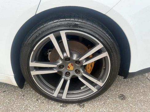Used 2015 Porsche Panamera 4 AWD/4WD image 36