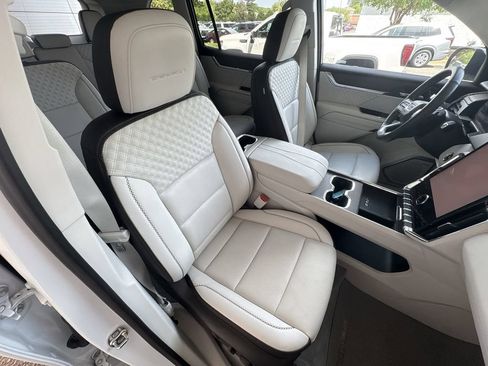 Certified 2024 GMC Acadia Denali AWD/4WD image 28