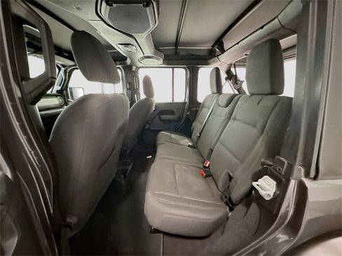 Used 2022 Jeep Wrangler Unlimited Sport image 20