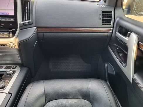 Used 2021 Toyota Land Cruiser Heritage Edition AWD/4WD image 25