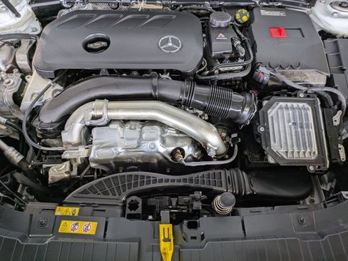 New 2025 Mercedes-Benz GLB 250 4MATIC image 23