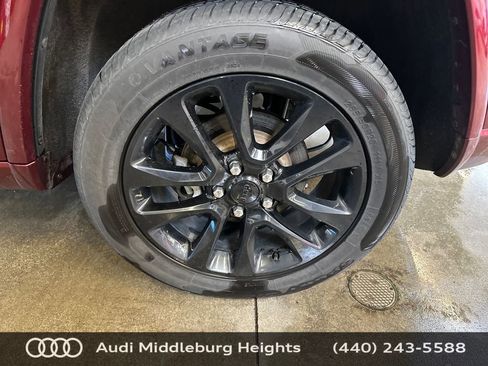 Used 2020 Jeep Grand Cherokee Altitude image 31