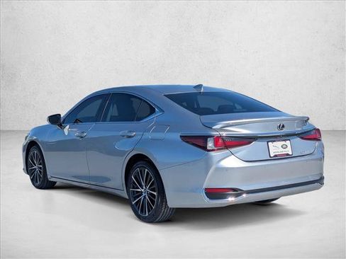 Used 2024 Lexus ES 300h w/ Premium Package FWD image 8