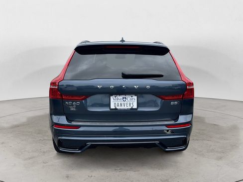 Used 2025 Volvo XC60 B5 Plus w/ Protection Package Premier AWD/4WD image 4