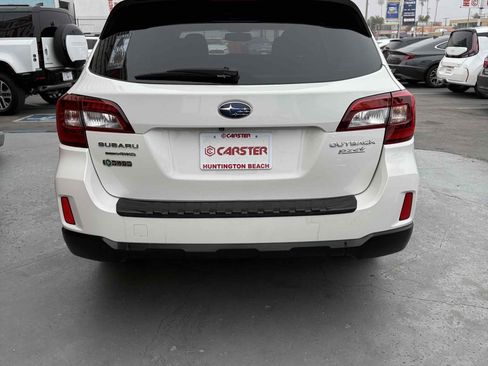 Used 2016 Subaru Outback 2.5i Limited image 9