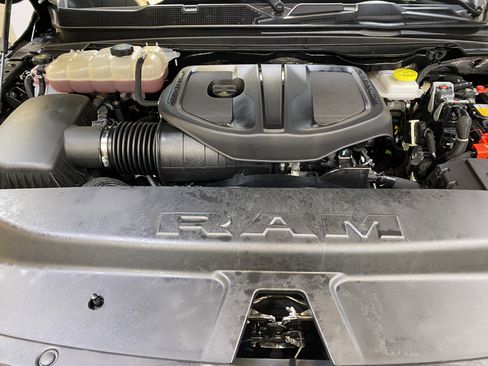 Used 2025 RAM 1500 Big Horn image 10