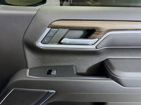 Used 2022 Chevrolet Silverado 1500 LT image 31