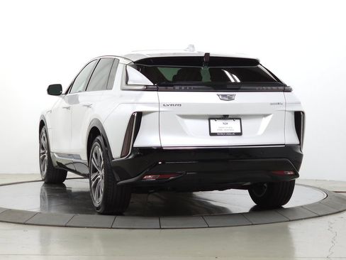 Certified 2024 Cadillac Lyriq Luxury w/ LPO, Floor Liner Package AWD/4WD image 3