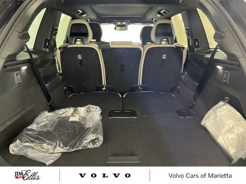 New 2026 Volvo XC90 B5 Core w/ Protection Package image 21