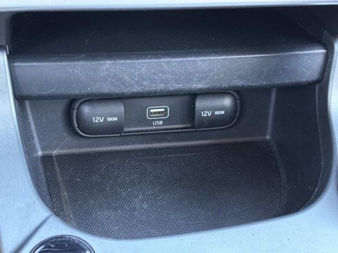 Used 2021 Kia Seltos S image 11