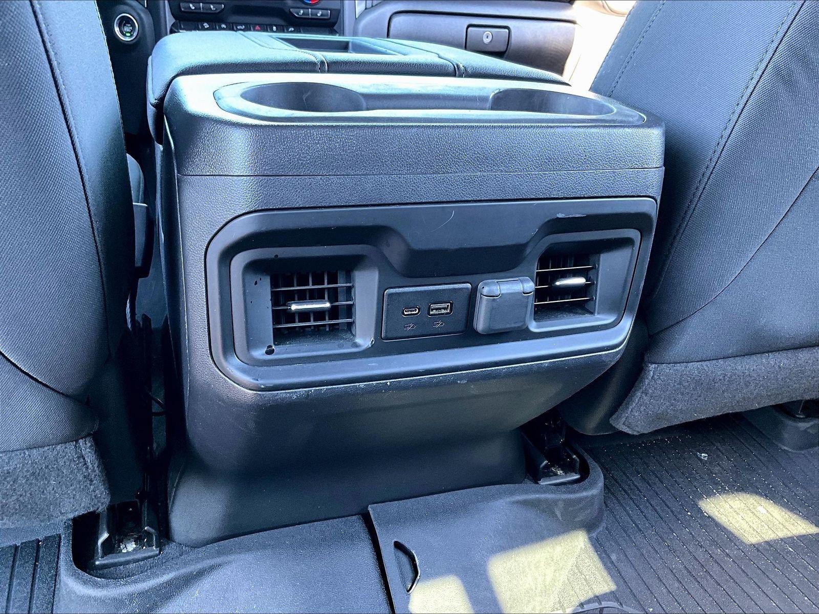 Used 2020 Chevrolet Silverado 1500 RST AWD/4WD image 10