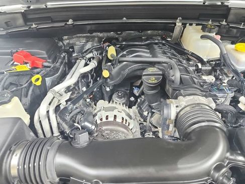 Used 2024 Jeep Wrangler Unlimited Sport AWD/4WD image 18