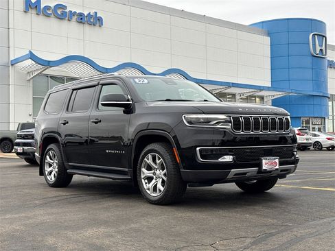 Used 2022 Jeep Wagoneer Series II image 2