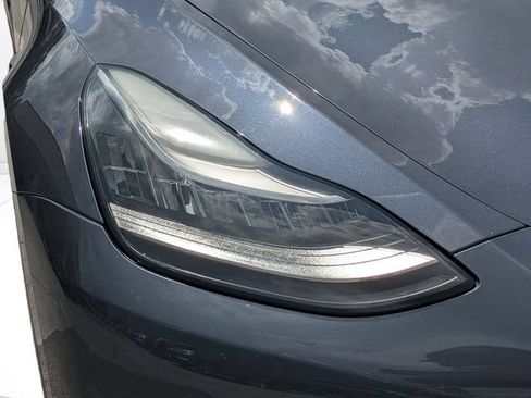 Used 2021 Tesla Model Y Long Range AWD/4WD image 10